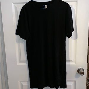 Black long tee